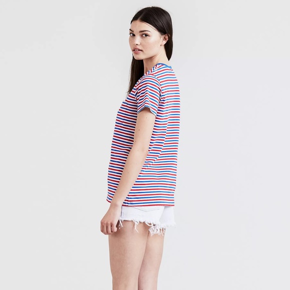 Levi’s perfect pocket tee shirts, size large - Picture 2 of 2